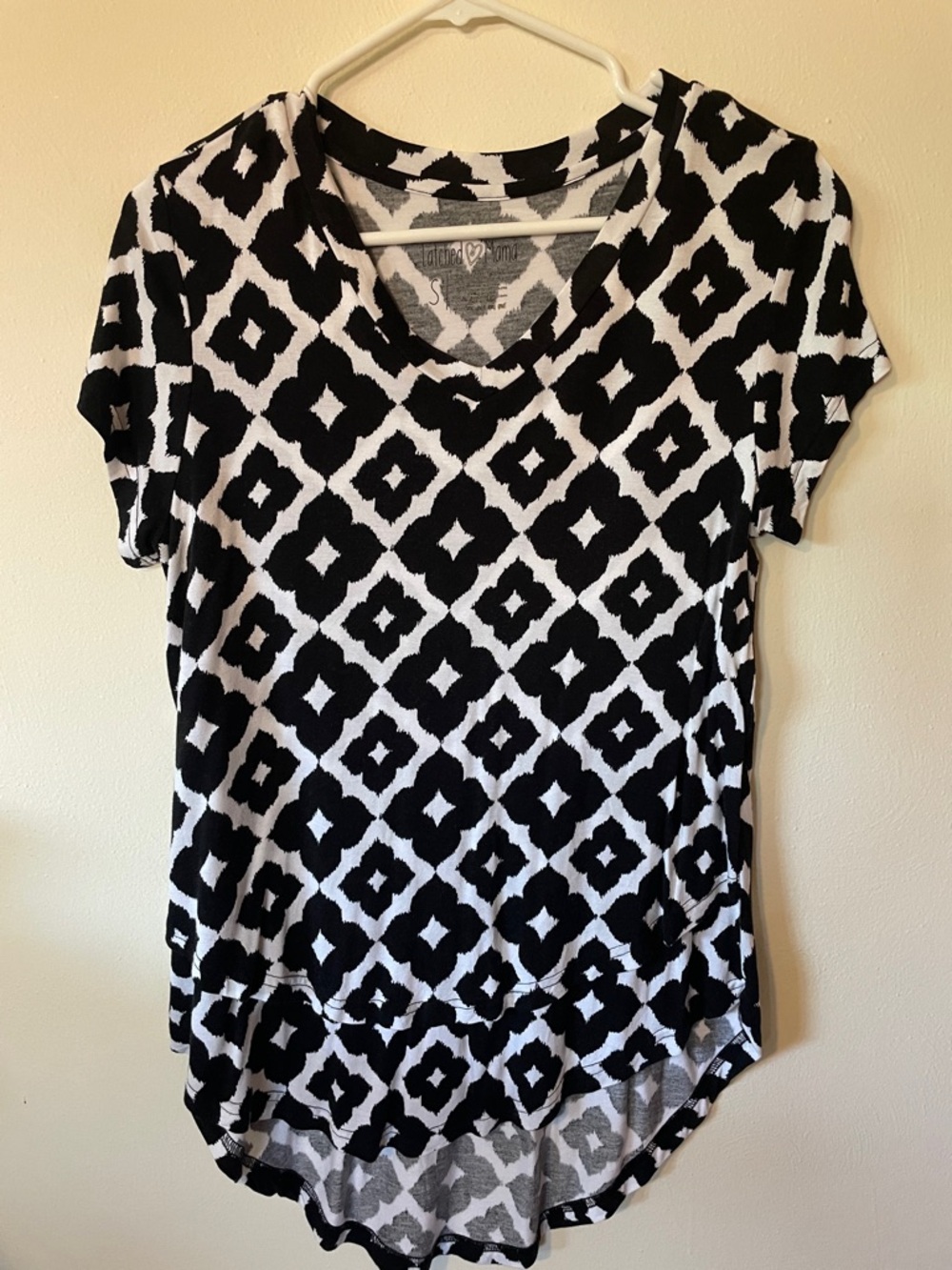 Latched Mama Black and White Nursing Geometric Short Sleeve Tee